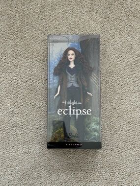 Barbie The Twilight Saga Eclipse Victoria Doll - Brown Hair